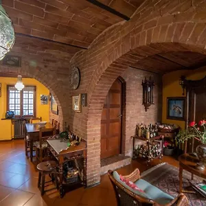 https://casa-lazzaro-al-centro-di-siena.it-tuscanyhotel.com